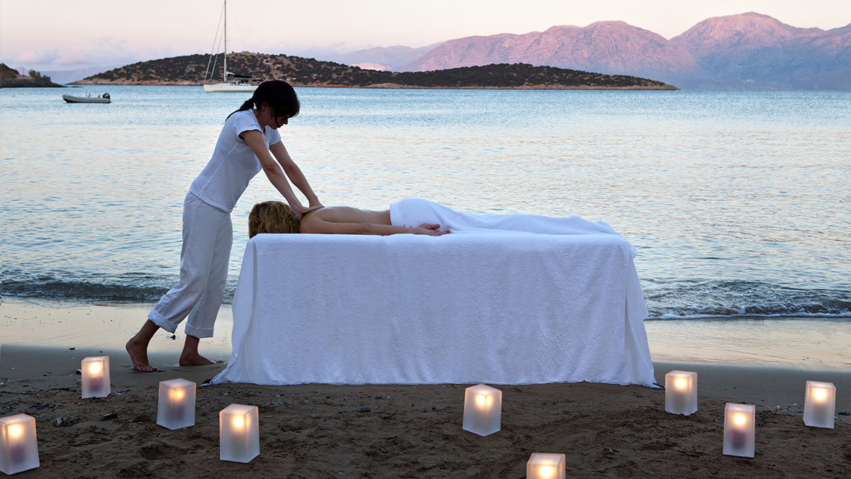 Minos Beach Art Hotel